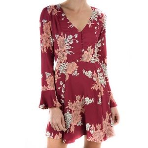 NWT Privacy Please Floral Bell Sleeve Dress - M